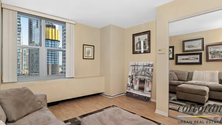 New York City Real Estate | View 400 E Randolph, 1410 | room 13 | View 14