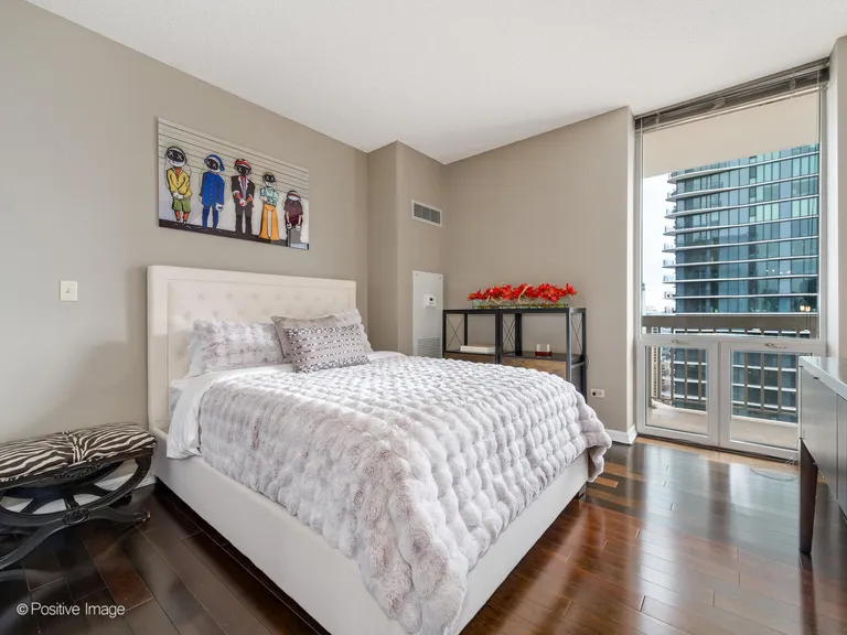 Chicago Real Estate | View 222 N Columbus, 4803 | room 15 | View 16