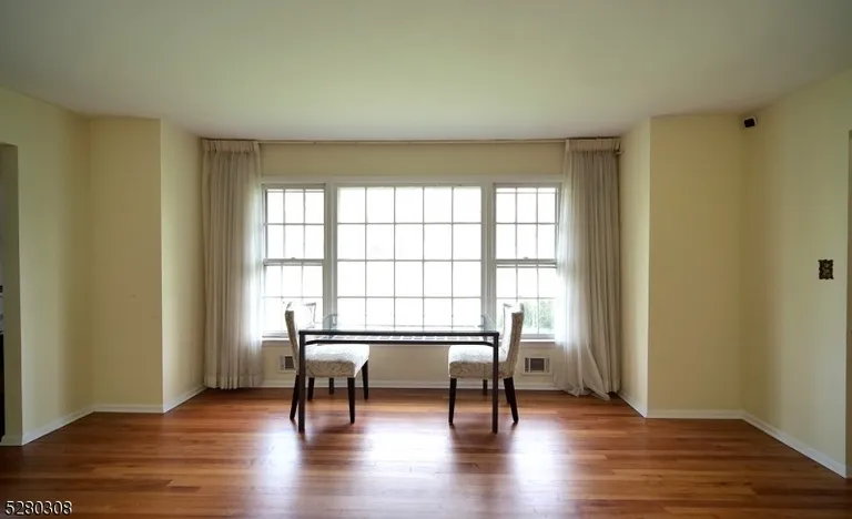 New York City Real Estate | View 11 Rollin Dr | room 1 | View 2