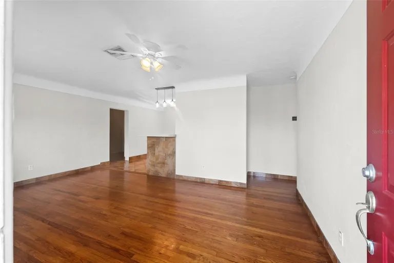 New York City Real Estate | View 4321 25th Avenue N | room 6 | View 7