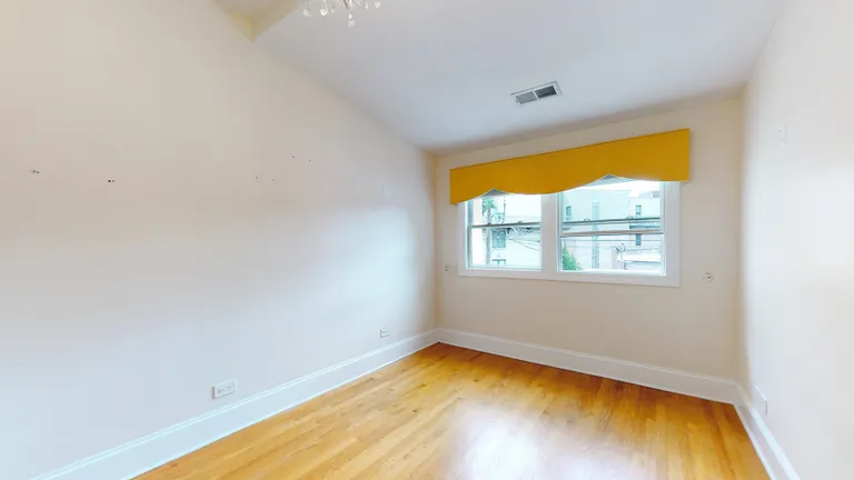 New York City Real Estate | View 1331 W Wellington | room 15 | View 16