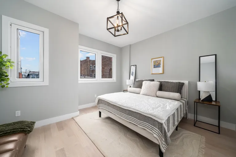Jersey City/Hoboken Real Estate | View 22 Perrine Ave Unit# 2 | room 9 | View 10