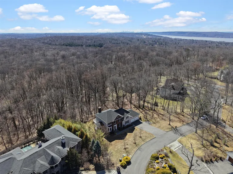 Westchester Real Estate | View 1 Riverview Court | room 37 | View 38