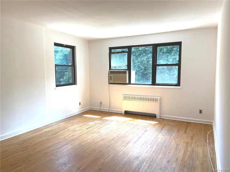 New York City Real Estate | View 154 Martling Avenue Unit# Bldg. 2 D2 | room 3 | View 4