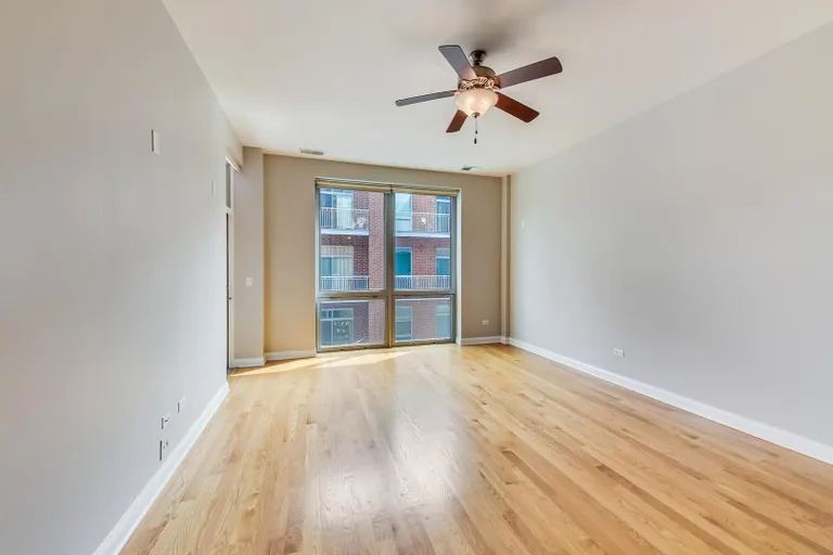 New York City Real Estate | View 2025 S Indiana, 409 | room 6 | View 7