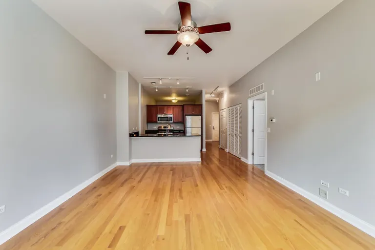 New York City Real Estate | View 2025 S Indiana, 409 | room 3 | View 4