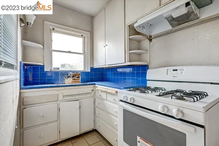 New York City Real Estate | View 1345 Ward St | room 30 | View 31