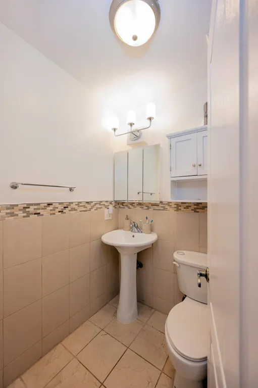 New York City Real Estate | View 249 New York Ave Unit# 201 | room 4 | View 5