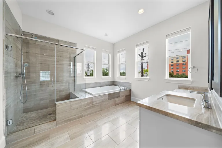 New York City Real Estate | View 320 W 20th Street | room 26 | View 27