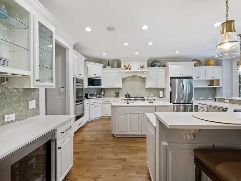 New York City Real Estate | View 2414 Island Lake Drive | Kitchen | View 12