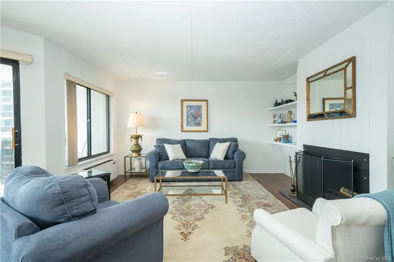 New York City Real Estate | View 400 High Point Drive Unit# PH10 | room 5 | View 6