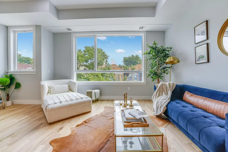 New York City Real Estate | View 43 Gardner Ave Unit# 2A | room 1 | View 2