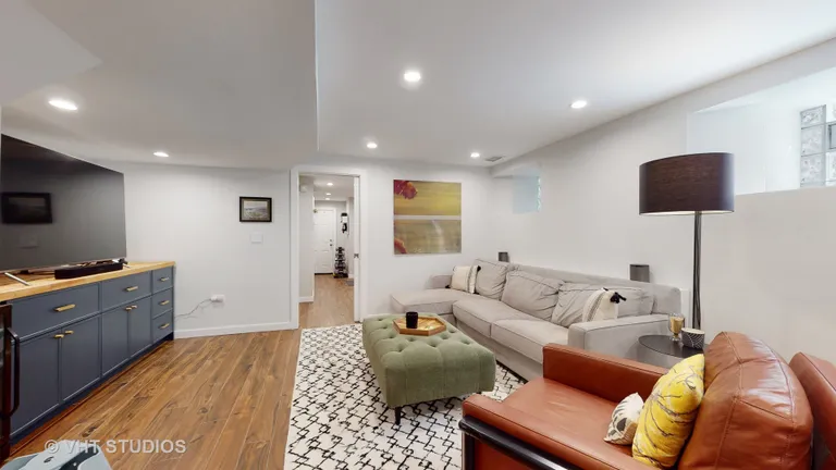 New York City Real Estate | View 1504 W Cortez, 1 | room 23 | View 24