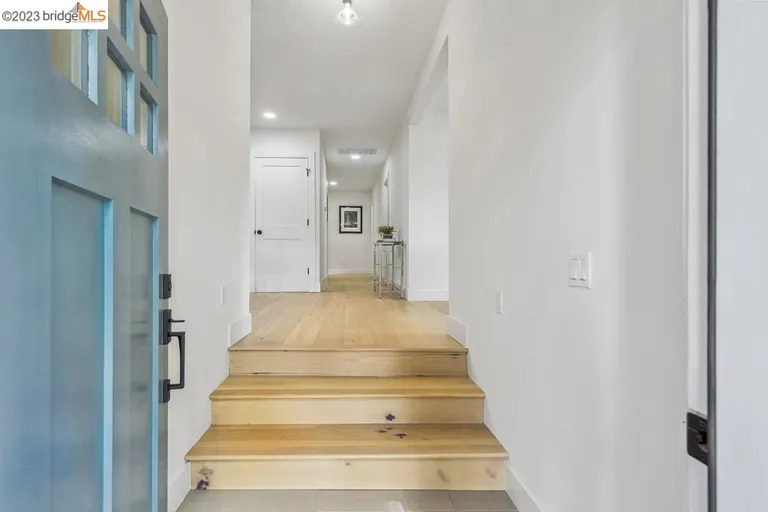 New York City Real Estate | View 1059 Euclid Ave | room 3 | View 4