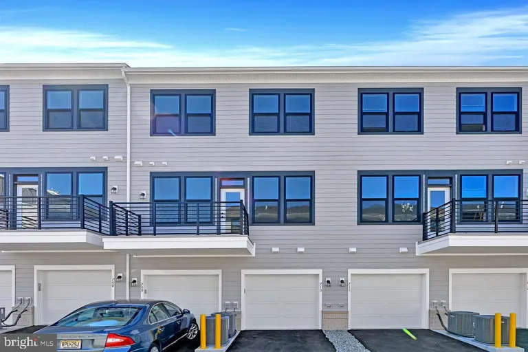 Central NJ/Bucks County, PA Real Estate | View 710 Parker Boulevard | room 13 | View 14