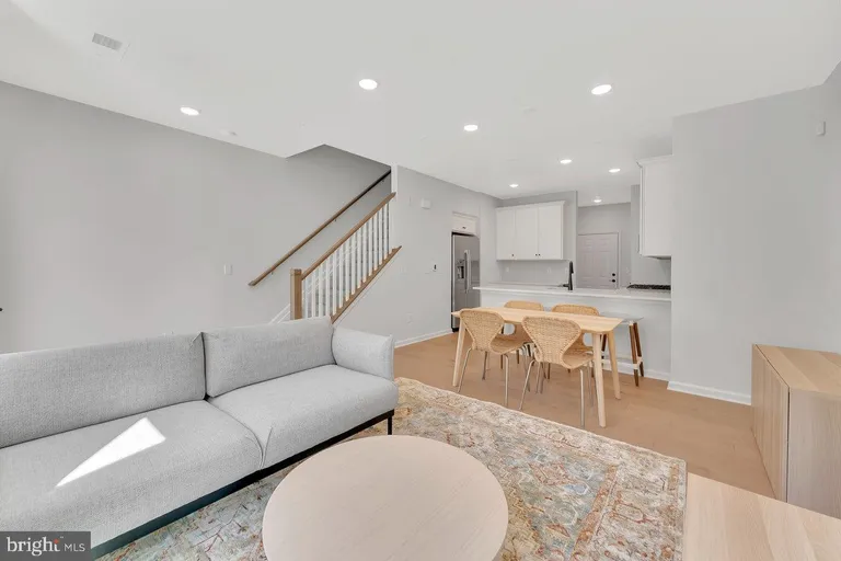Central NJ/Bucks County, PA Real Estate | View 710 Parker Boulevard | room 2 | View 3