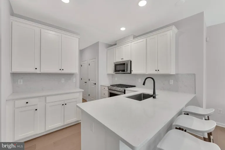 Central NJ/Bucks County, PA Real Estate | View 710 Parker Boulevard | room 8 | View 9