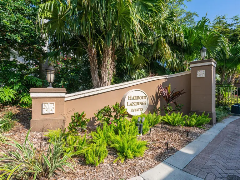 Sarasota/St. Petersburg Real Estate | View 12317 Baypointe Terrace | room 55 | View 56