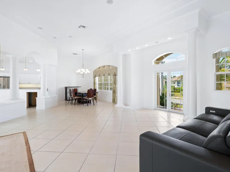 Sarasota/St. Petersburg Real Estate | View 12317 Baypointe Terrace | room 8 | View 9