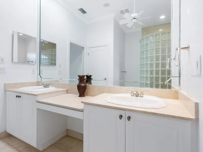Sarasota/St. Petersburg Real Estate | View 12317 Baypointe Terrace | room 21 | View 22