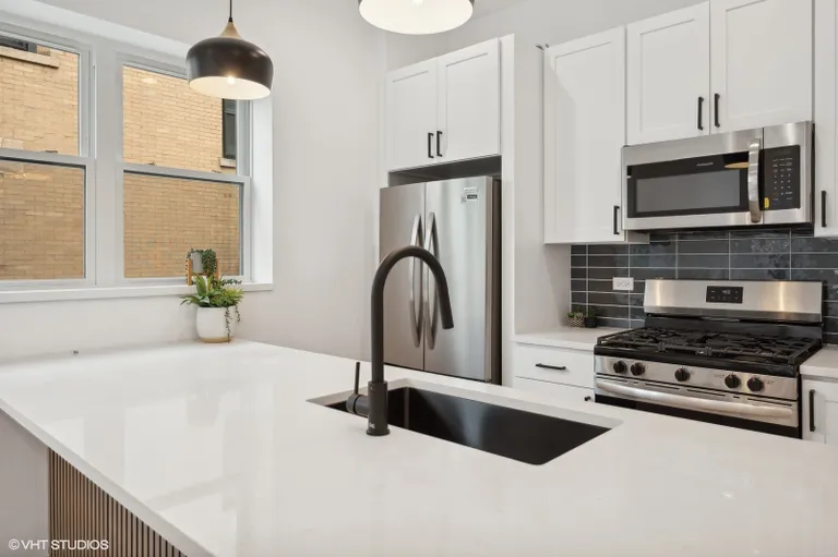 New York City Real Estate | View 2619 N Kimball, 2F | room 4 | View 5