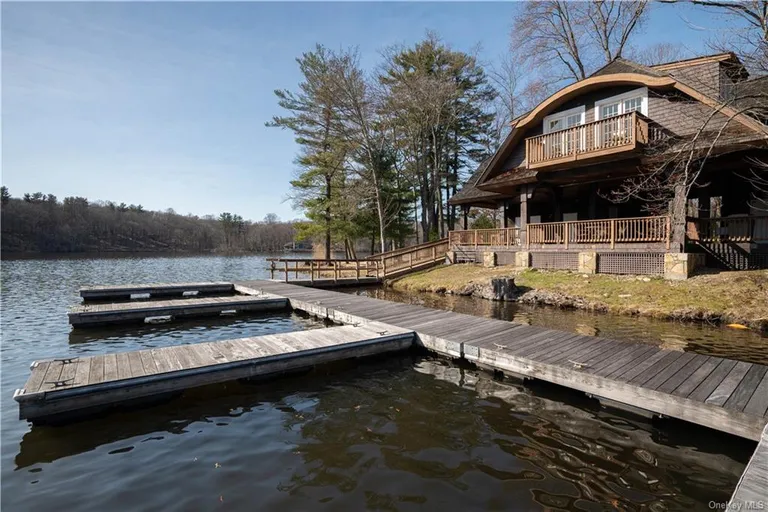 New York City Real Estate | View 24 Beaver Pond Road | Communal Boat House | View 6