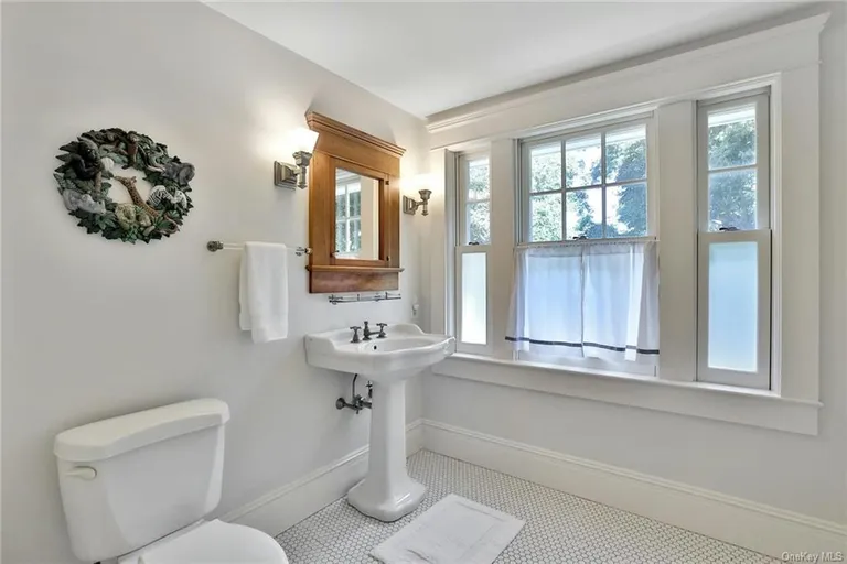 Rockland/Orange/NJ Real Estate | View 112 &114 Camp Hill Road | room 27 | View 28