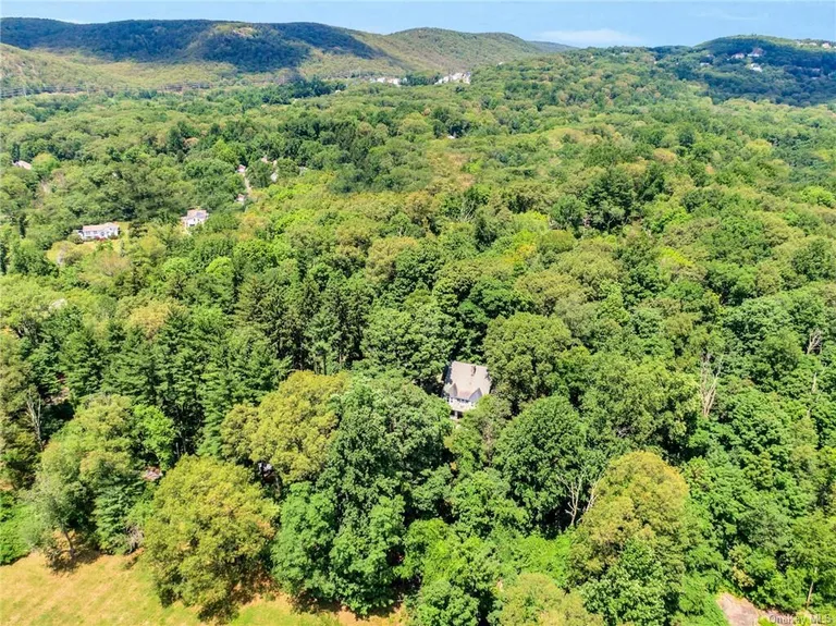 Rockland/Orange/NJ Real Estate | View 112 &114 Camp Hill Road | room 32 | View 33