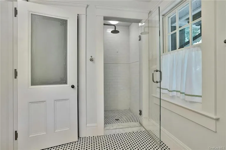 Rockland/Orange/NJ Real Estate | View 112 &114 Camp Hill Road | room 22 | View 23