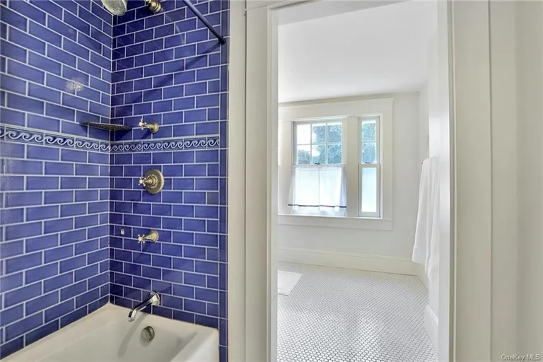 Rockland/Orange/NJ Real Estate | View 112 &114 Camp Hill Road | room 28 | View 29