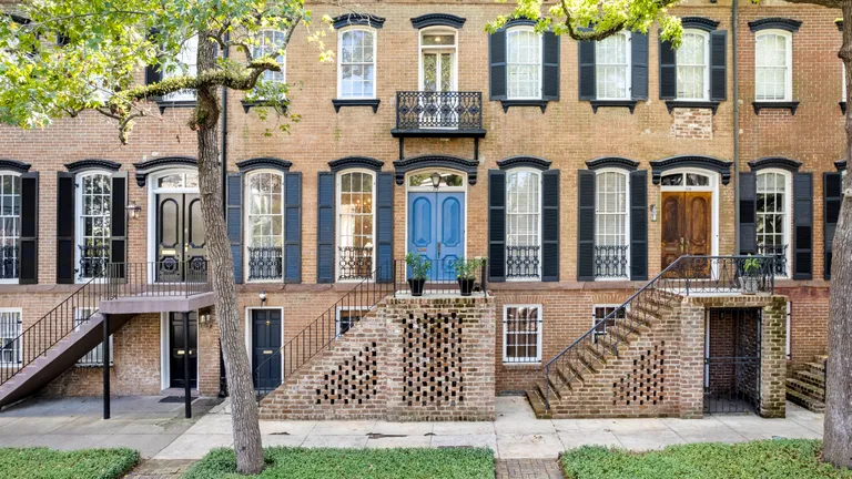 New York City Real Estate | View 117 West Gaston Street | 3 Beds, 2 Baths | View 1