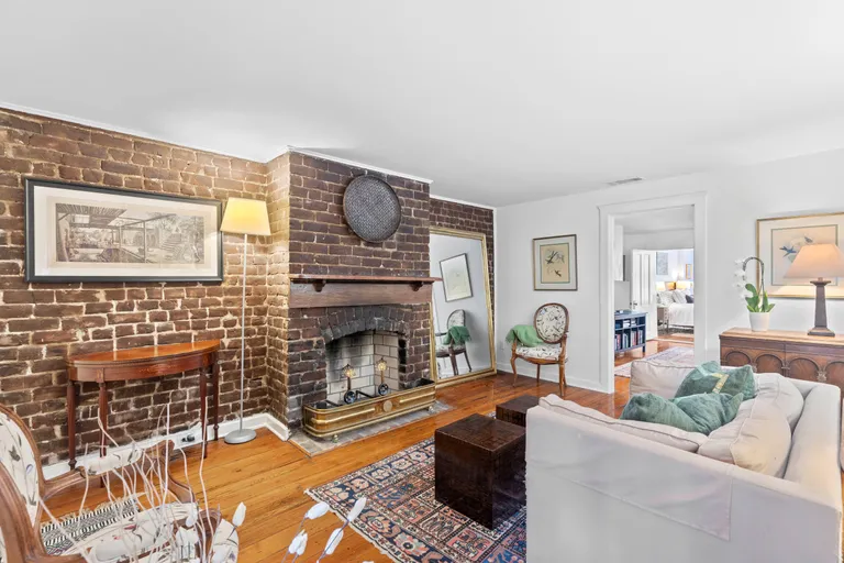 New York City Real Estate | View 117 West Gaston Street | room 26 | View 27