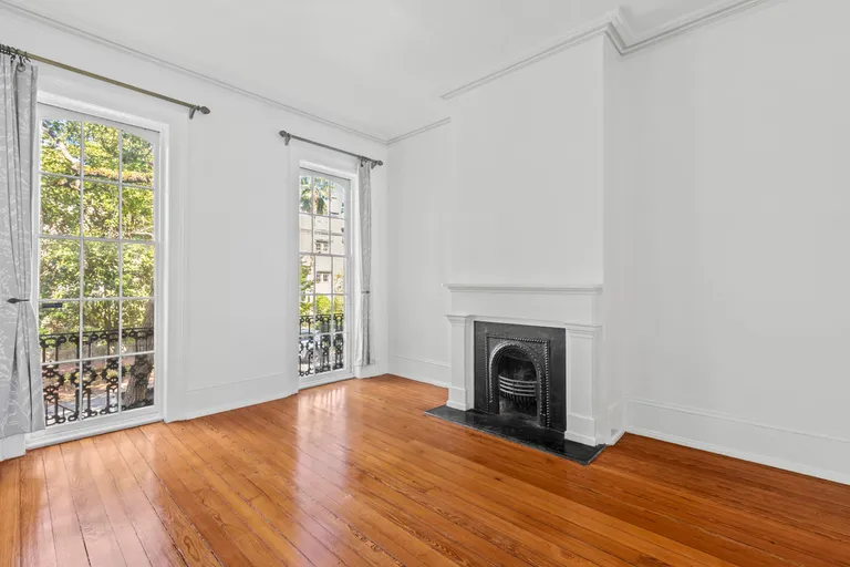 New York City Real Estate | View 117 West Gaston Street | room 5 | View 6