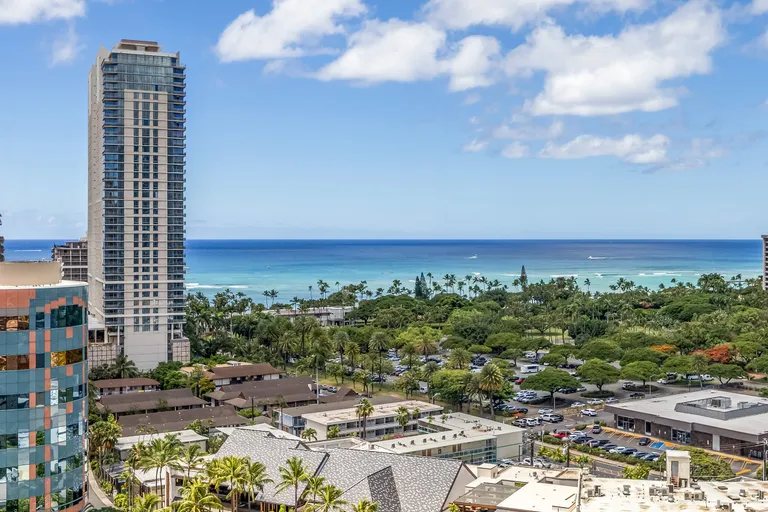 New York City Real Estate | View 2139 Kuhio Avenue, #1812 | room 2 | View 3