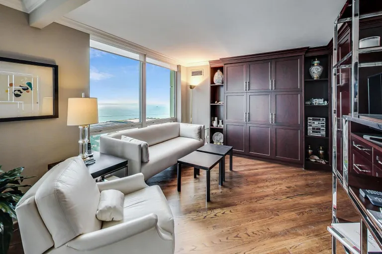 New York City Real Estate | View 195 N Harbor, 5401 | room 3 | View 4