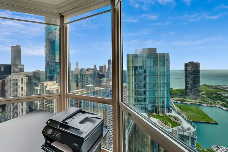 New York City Real Estate | View 195 N Harbor, 5401 | room 19 | View 20