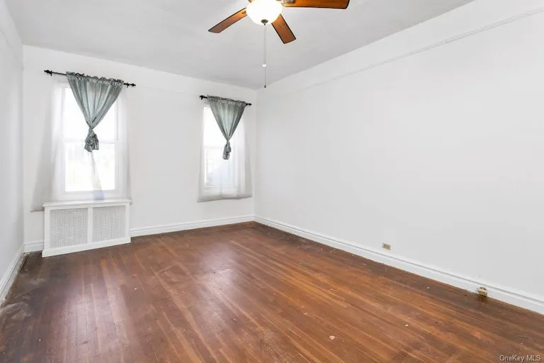 New York City Real Estate | View 1468 Midland Avenue #3H | room 18 | View 19