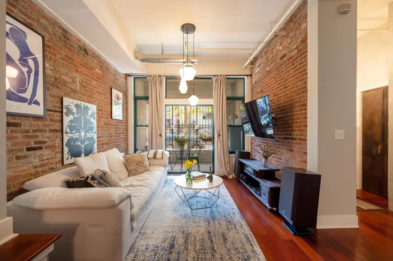 New York City Real Estate | View 176 Sherman Ave Unit# 101 | room 2 | View 3