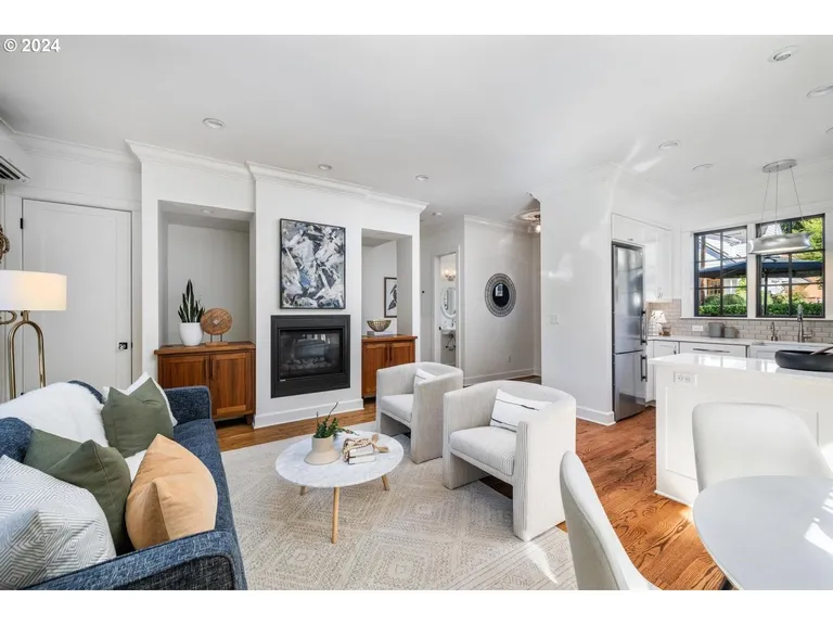 New York City Real Estate | View 2057 SW Montgomery Dr | room 11 | View 12