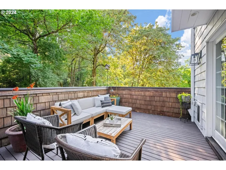 New York City Real Estate | View 2057 SW Montgomery Dr | room 20 | View 21