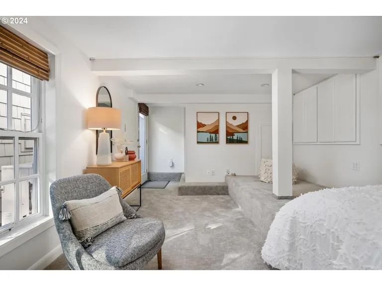 New York City Real Estate | View 2057 SW Montgomery Dr | room 25 | View 26