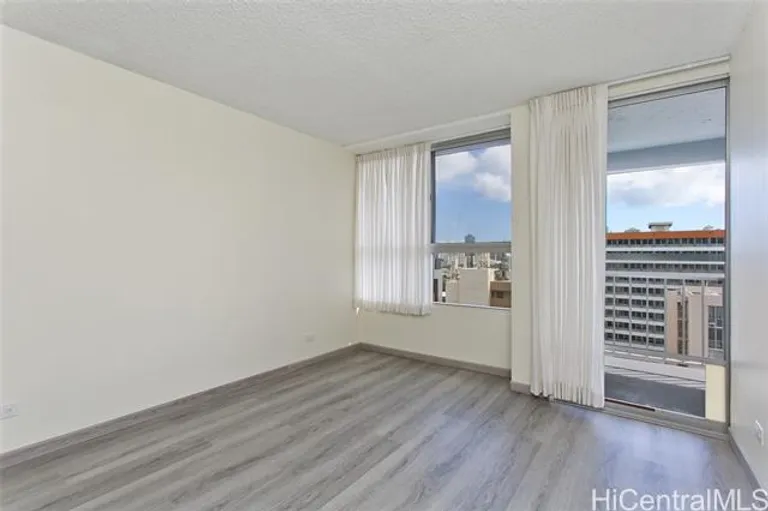 New York City Real Estate | View 1621 Dole Street, #1101 | room 13 | View 14