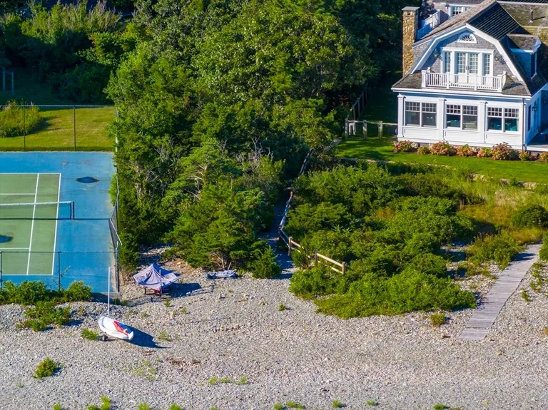 Boston, MA Real Estate | View 32 Lothrop Lane | room 7 | View 8