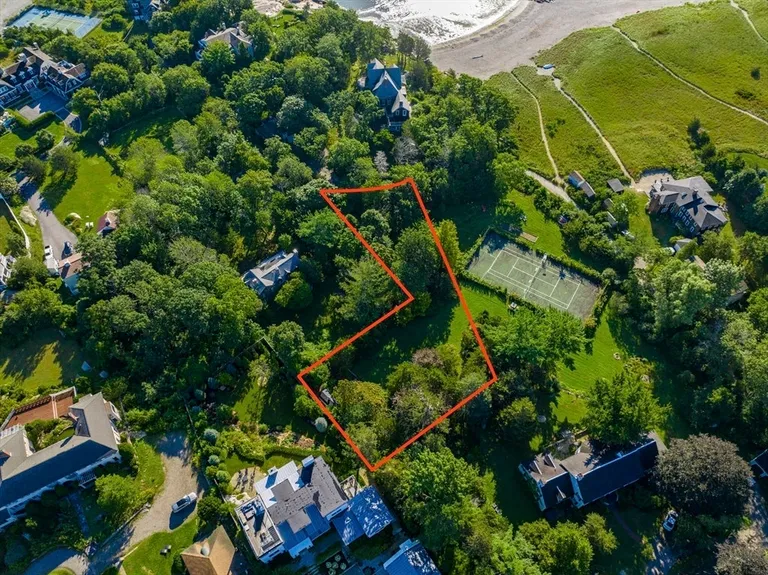 Boston, MA Real Estate | View 32 Lothrop Lane | room 5 | View 6