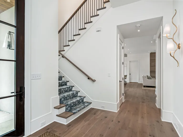 New York City Real Estate | View 2717 Westfield Road | Foyer & Entrance Hall | View 5