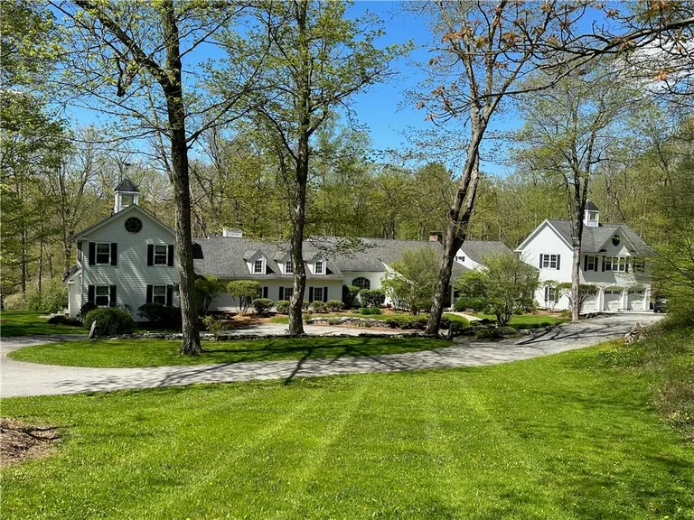 Hudson Valley Real Estate | View 259 Woodstock Road | 6 Beds, 7 Baths | View 1