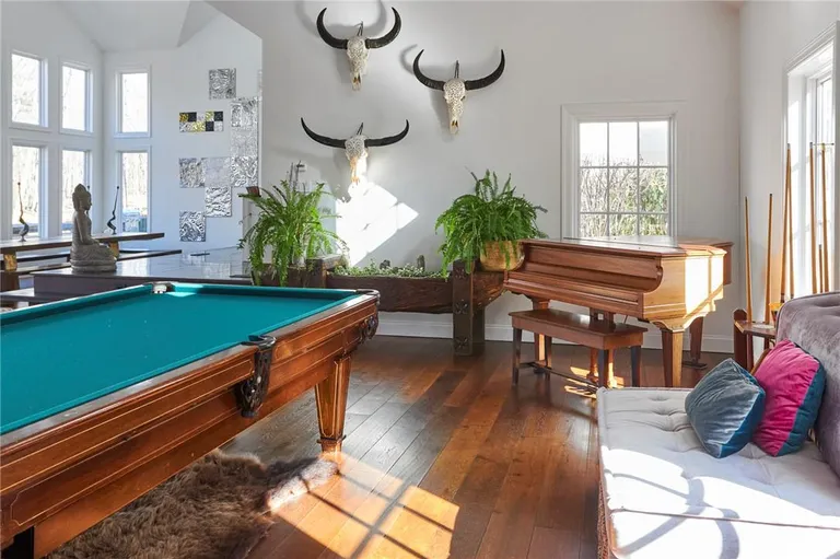 Hudson Valley Real Estate | View 259 Woodstock Road | room 17 | View 18
