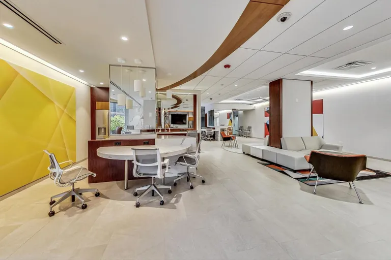 Chicago Real Estate | View 400 E Randolph, 1824 | room 21 | View 22