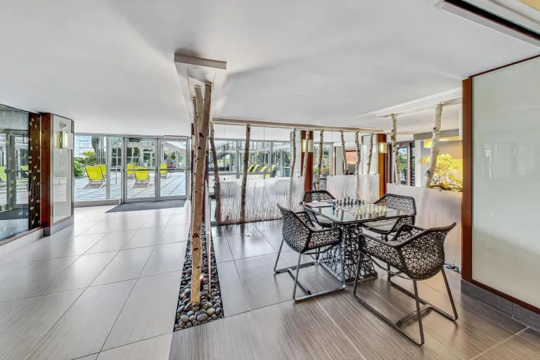 Chicago Real Estate | View 400 E Randolph, 1824 | room 38 | View 39