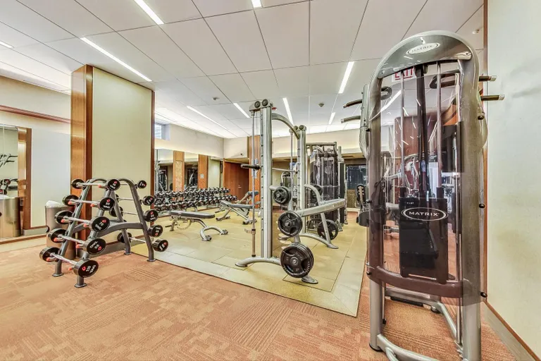 Chicago Real Estate | View 400 E Randolph, 1824 | room 32 | View 33